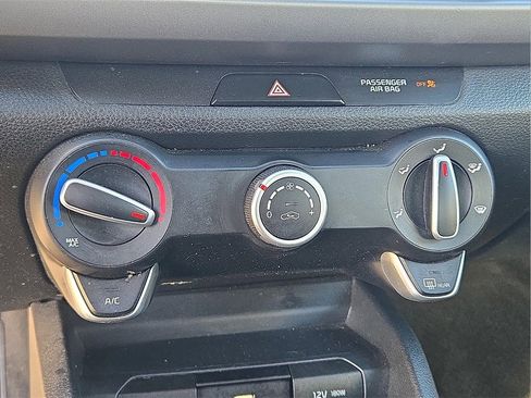 Used 2021 Kia Rio S image 18