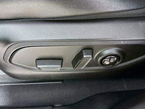 Used 2024 Jeep Grand Cherokee Altitude image 22