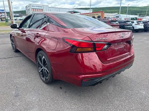 Certified 2025 Nissan Altima 2.5 SR w/ SR Premium Package FWD image 7