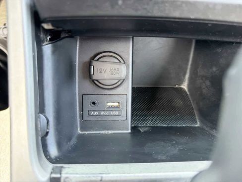 Used 2016 Hyundai Elantra SE image 21