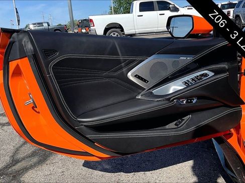 Used 2023 Chevrolet Corvette Z06 RWD image 18