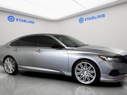 Used 2022 Honda Accord Sport image 12