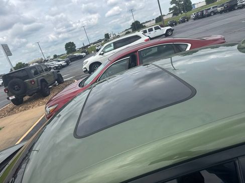 Used 2023 Dodge Charger SXT w/ Blacktop Package AWD/4WD image 11
