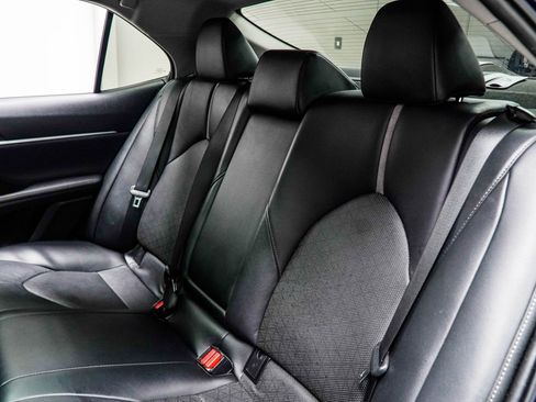 Used 2021 Toyota Camry XSE image 36