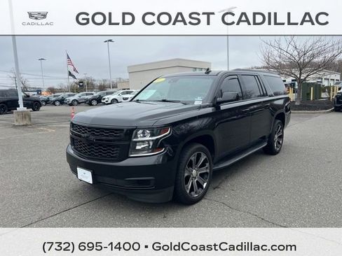 Used 2017 Chevrolet Suburban LT image 1