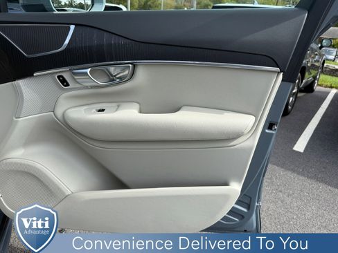 Used 2020 Volvo XC90 T5 Momentum image 29