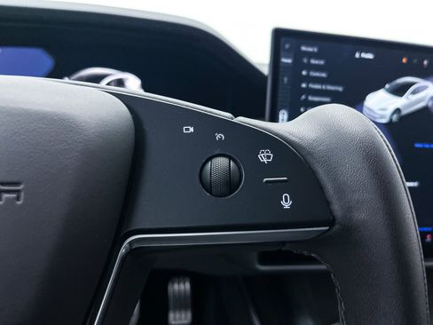 Used 2021 Tesla Model S Plaid image 29