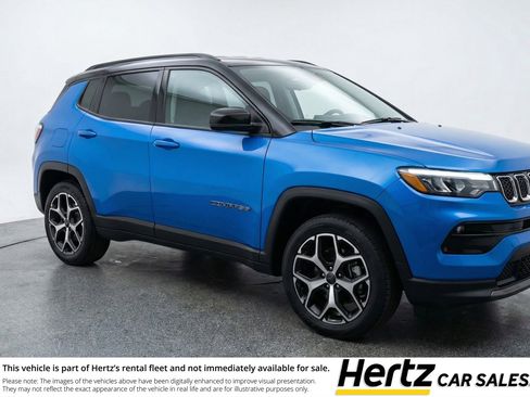 Used 2025 Jeep Compass Limited image 1