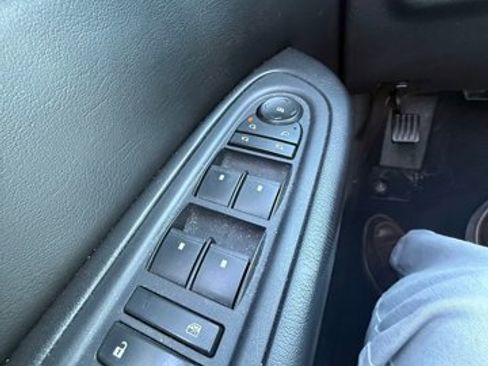 Used 2015 GMC Acadia Denali image 31