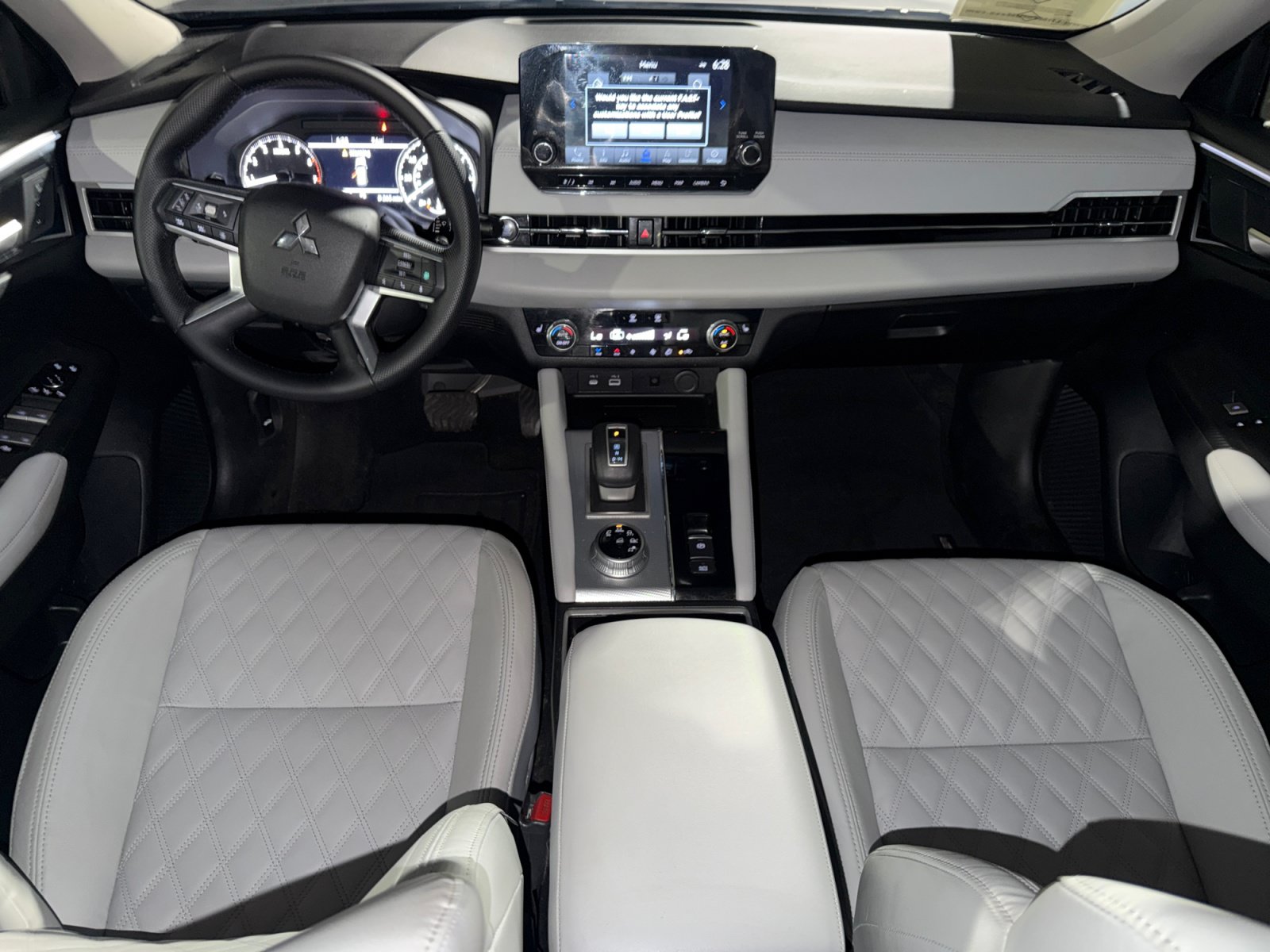 Used 2022 Mitsubishi Outlander SEL FWD image 12