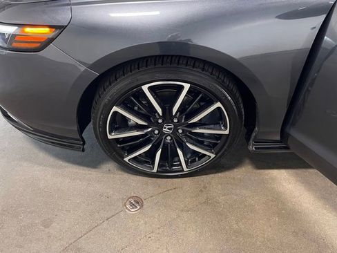 Used 2024 Honda Accord Touring image 30