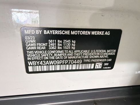 Used 2023 BMW i4 eDrive35 w/ Premium Package image 12