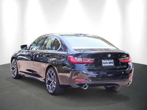 Used 2025 BMW 330i Sedan RWD image 4