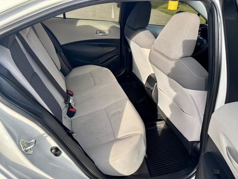 Used 2020 Toyota Corolla LE image 14