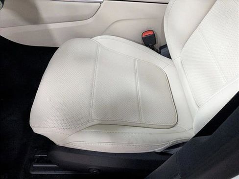 New 2026 Mercedes-Benz GLC 300 image 4