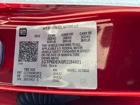 Used 2024 GMC Canyon AT4 w/ Technology Package image 34