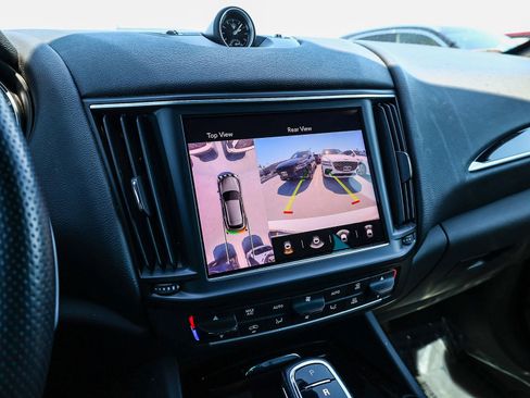 Used 2023 Maserati Levante Modena AWD/4WD image 27