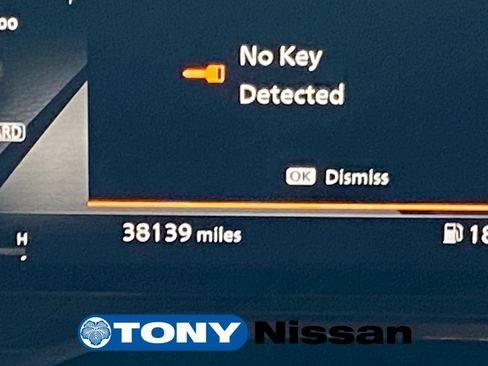 Used 2023 Nissan Pathfinder Platinum image 17