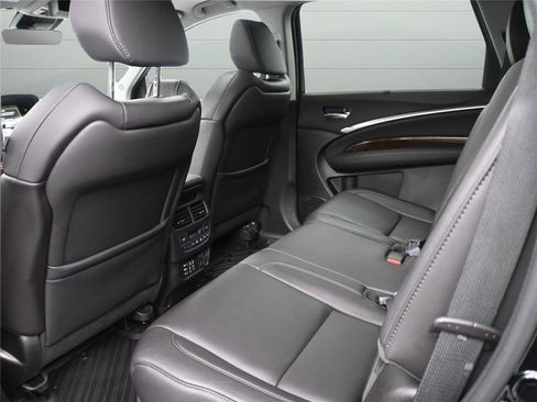 Used 2017 Acura MDX w/Technology/Entertainment Pkg image 12