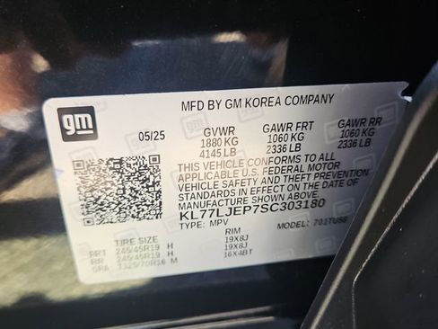 Used 2025 Chevrolet Trax RS FWD image 29