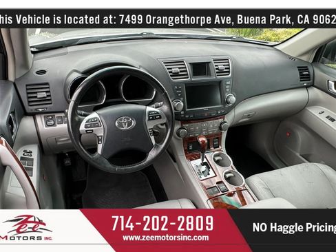 Used 2011 Toyota Highlander Limited FWD image 18