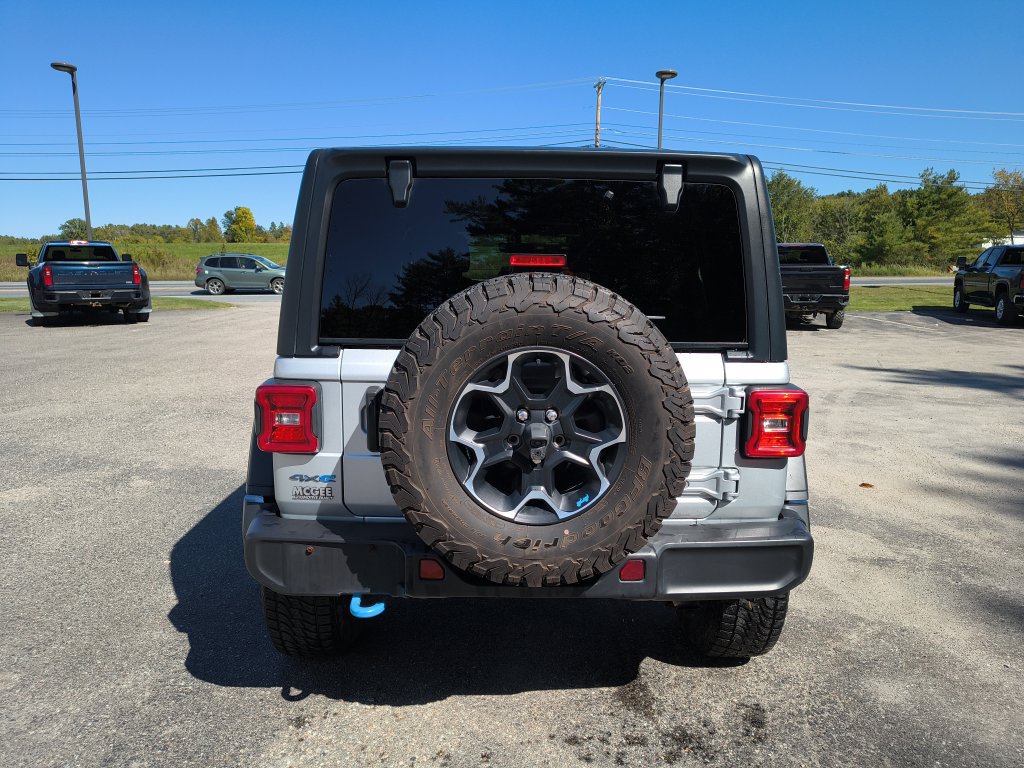 Used 2023 Jeep Wrangler Unlimited Rubicon 4xe AWD/4WD image 4