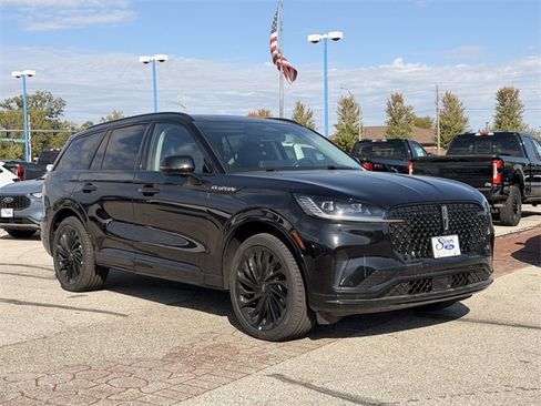 New 2025 Lincoln Aviator Reserve w/ Equipment Group 201A image 2