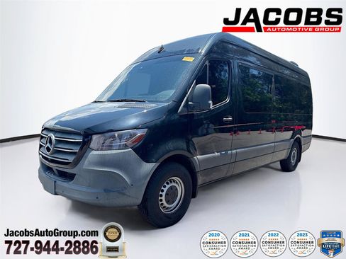 Used 2022 Mercedes-Benz Sprinter 2500 image 1