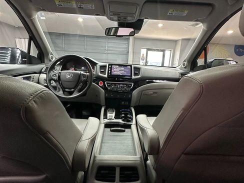 Used 2016 Honda Pilot Touring image 30