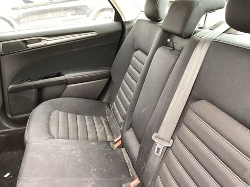 Used 2014 Ford Fusion SE image 14