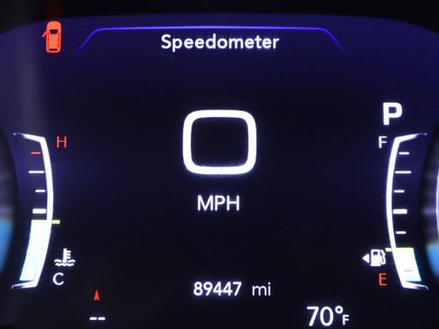 Used 2021 Chrysler Pacifica Touring-L FWD image 14