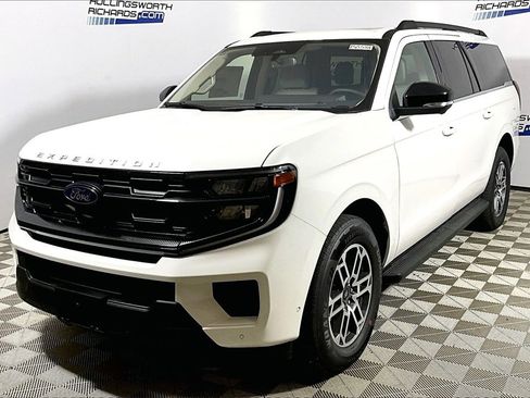 New 2025 Ford Expedition Max Active image 1