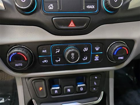 Used 2020 GMC Terrain SLT w/ Preferred Package image 27