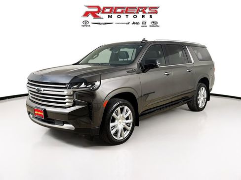 Used 2021 Chevrolet Suburban High Country AWD/4WD image 8
