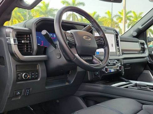 Used 2026 Ford F450 Platinum w/ FX4 Off-Road Package AWD/4WD image 13