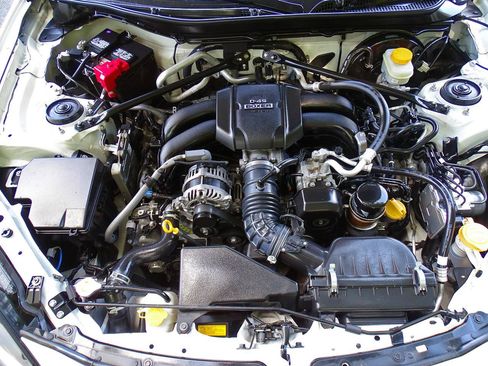 Used 2023 Toyota GR86 Premium RWD image 17
