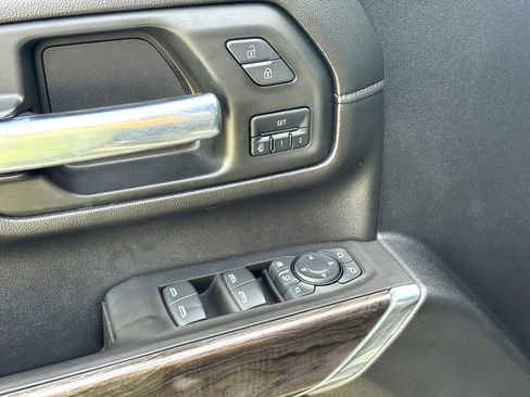 Used 2021 Chevrolet Silverado 3500 LTZ w/ LTZ Plus Package image 16