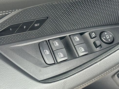 Used 2023 BMW i4 eDrive35 w/ Premium Package image 11