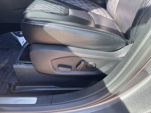 Used 2024 Ford Edge Titanium image 16