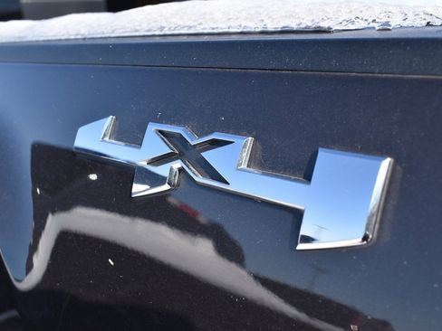 Used 2020 GMC Sierra 2500 SLT w/ SLT Convenience Package image 11