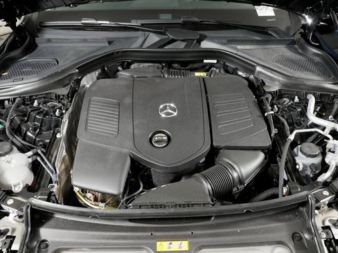 Certified 2025 Mercedes-Benz GLC 350e GLC 350e image 36