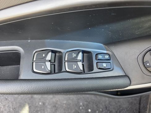 Used 2017 Hyundai Santa Fe Sport image 12