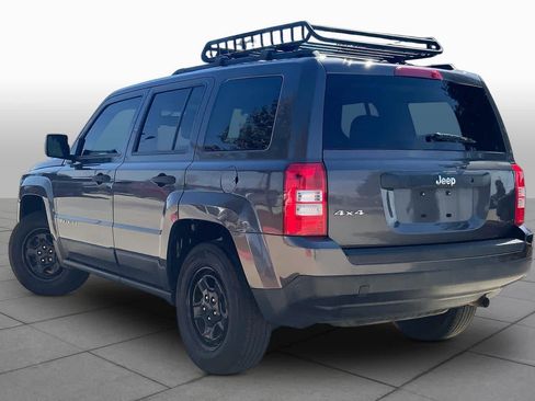 Used 2017 Jeep Patriot Sport AWD/4WD image 12