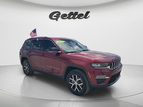 Used 2023 Jeep Grand Cherokee Limited AWD/4WD image 2
