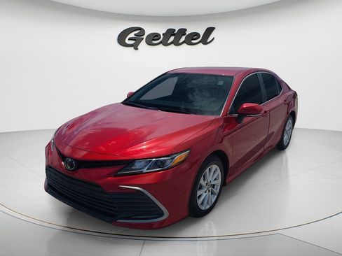 Used 2023 Toyota Camry LE w/ Convenience Package FWD image 1