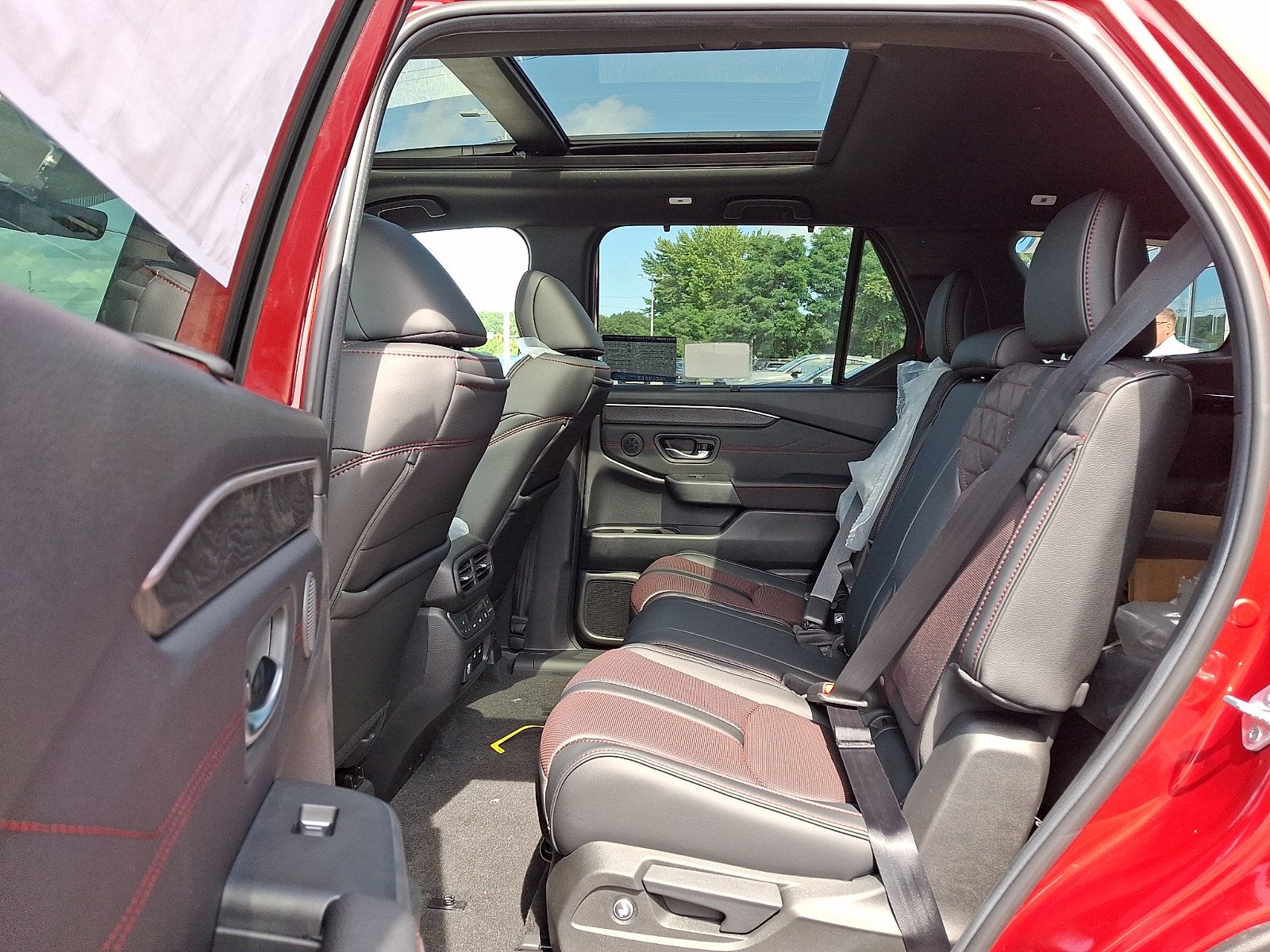 New 2026 Honda Pilot Black Edition image 5