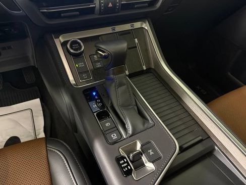 Certified 2025 Lexus GX 550 w/ Accessory Package (2T) AWD/4WD image 23