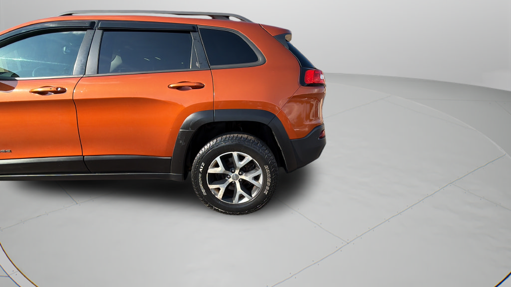 Used 2015 Jeep Cherokee Trailhawk w/ Comfort/Convenience Group AWD/4WD image 33