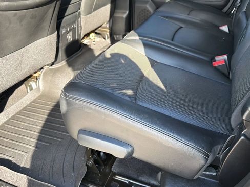 Used 2013 RAM 3500 Laramie AWD/4WD image 36