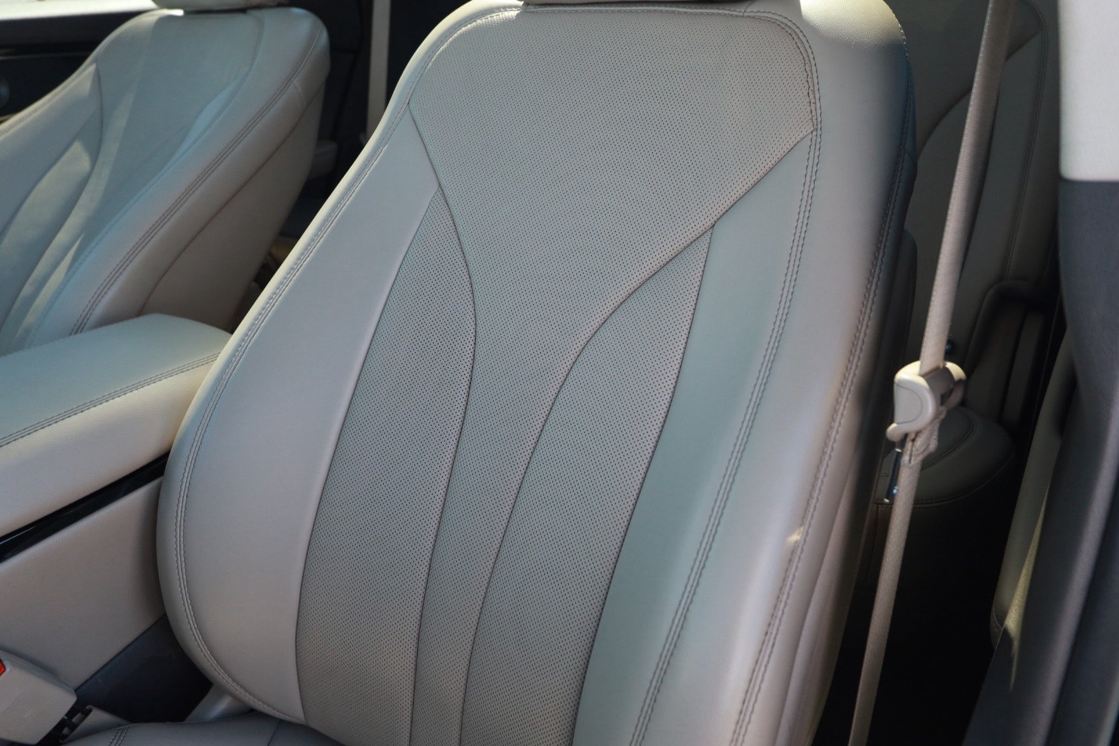 Used 2021 Lincoln Nautilus Reserve AWD/4WD image 18